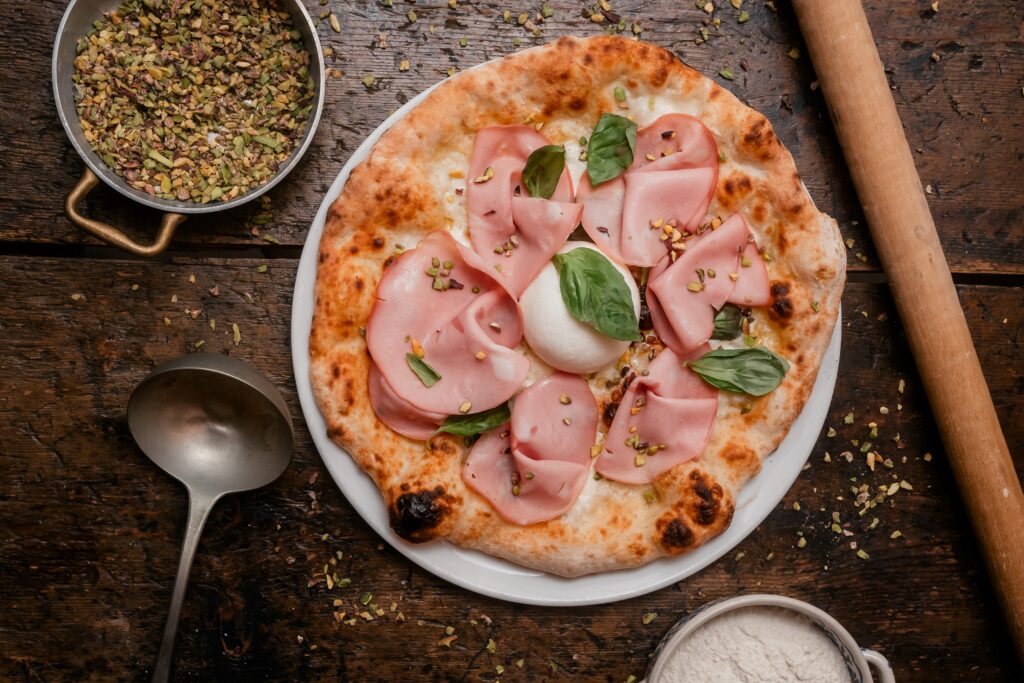 la piazza nel forno a legna del Braciere Malatesta